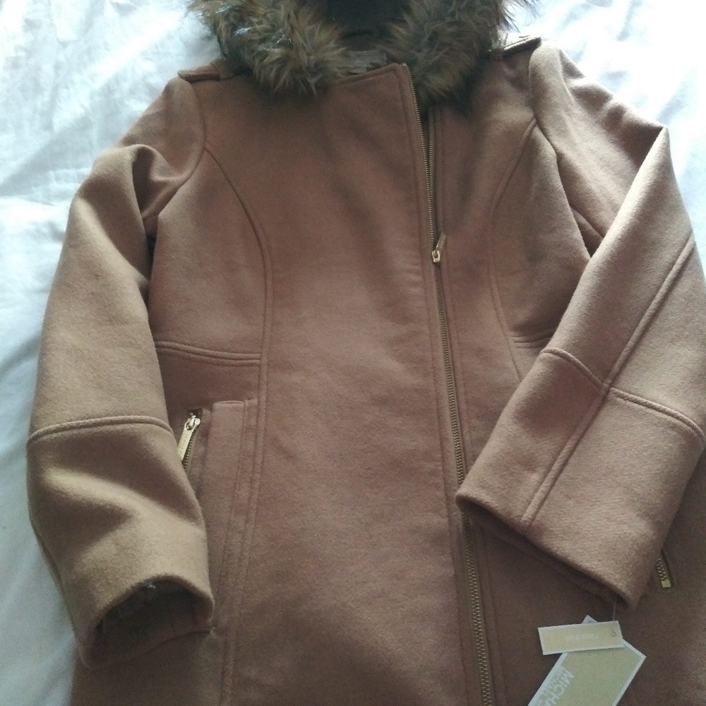 Coat - Picture 3 of 4